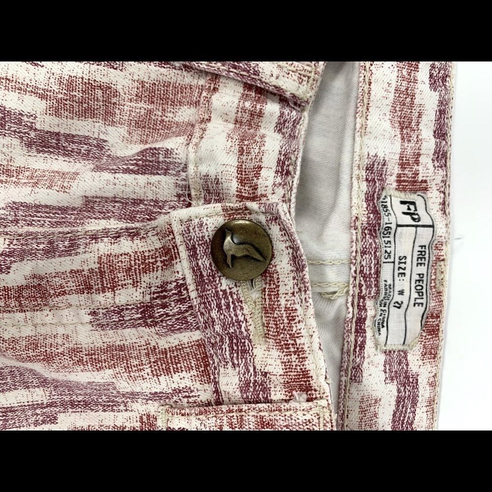 Free People Pink Pattern Crop Jeans Size 27 - Picture 3 of 10